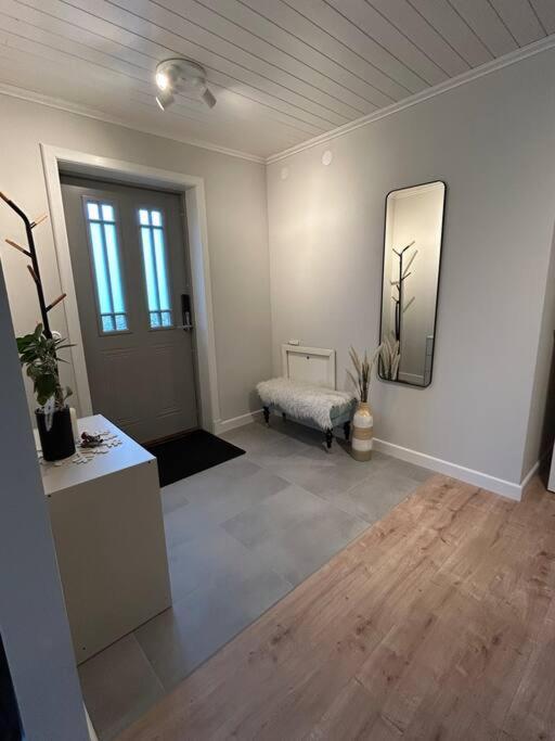 Ny Laegenhet I Vesene Apartamento Ljung Exterior foto
